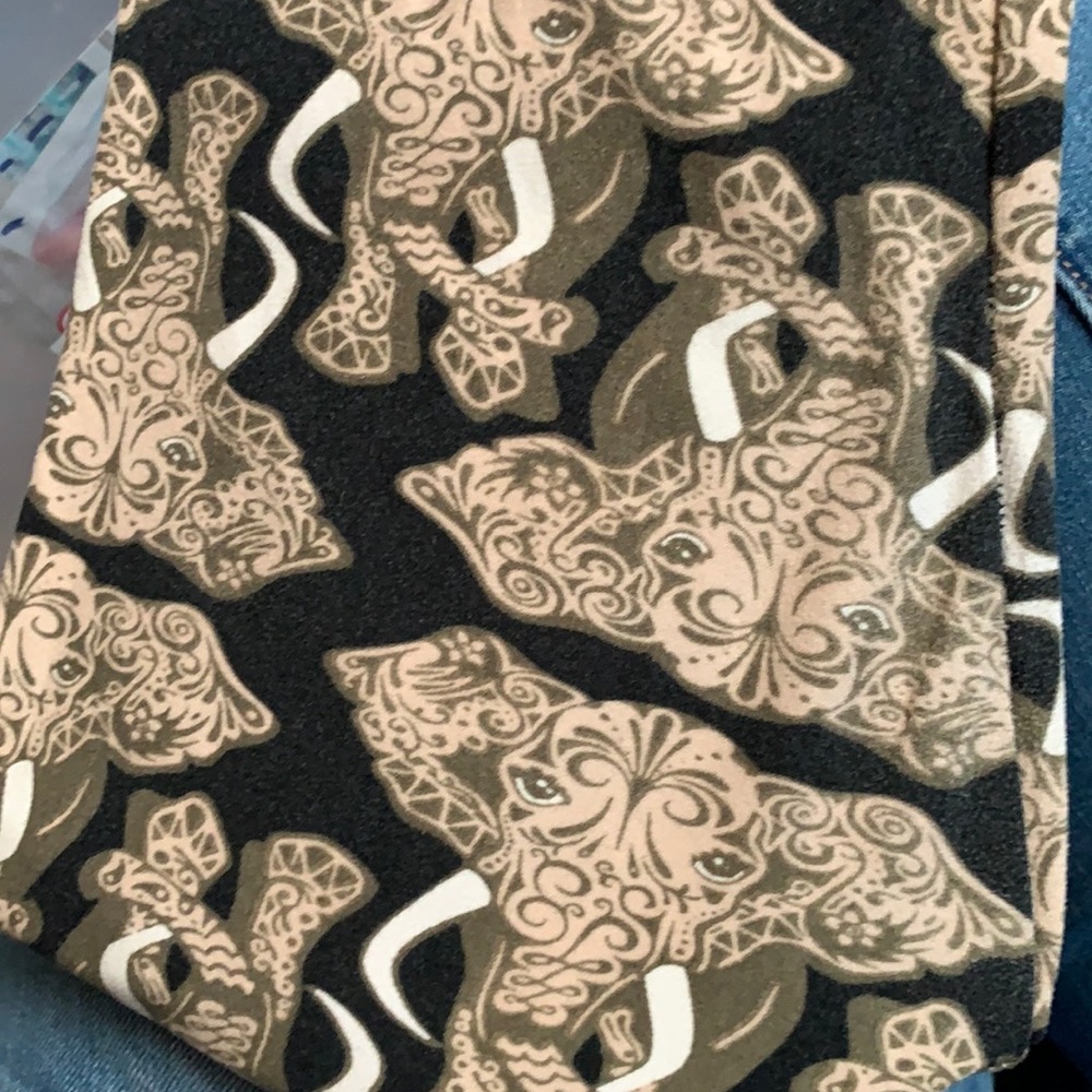 LuLaRoe one size leggings